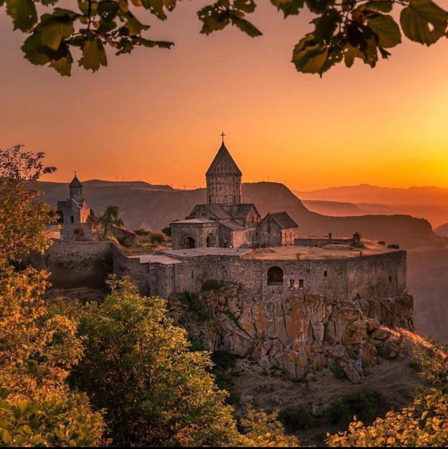 Hayi Tun Guest House Goris Dış mekan fotoğraf
