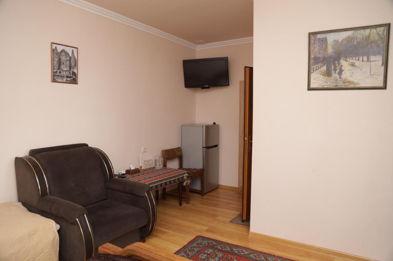 Hayi Tun Guest House Goris Dış mekan fotoğraf