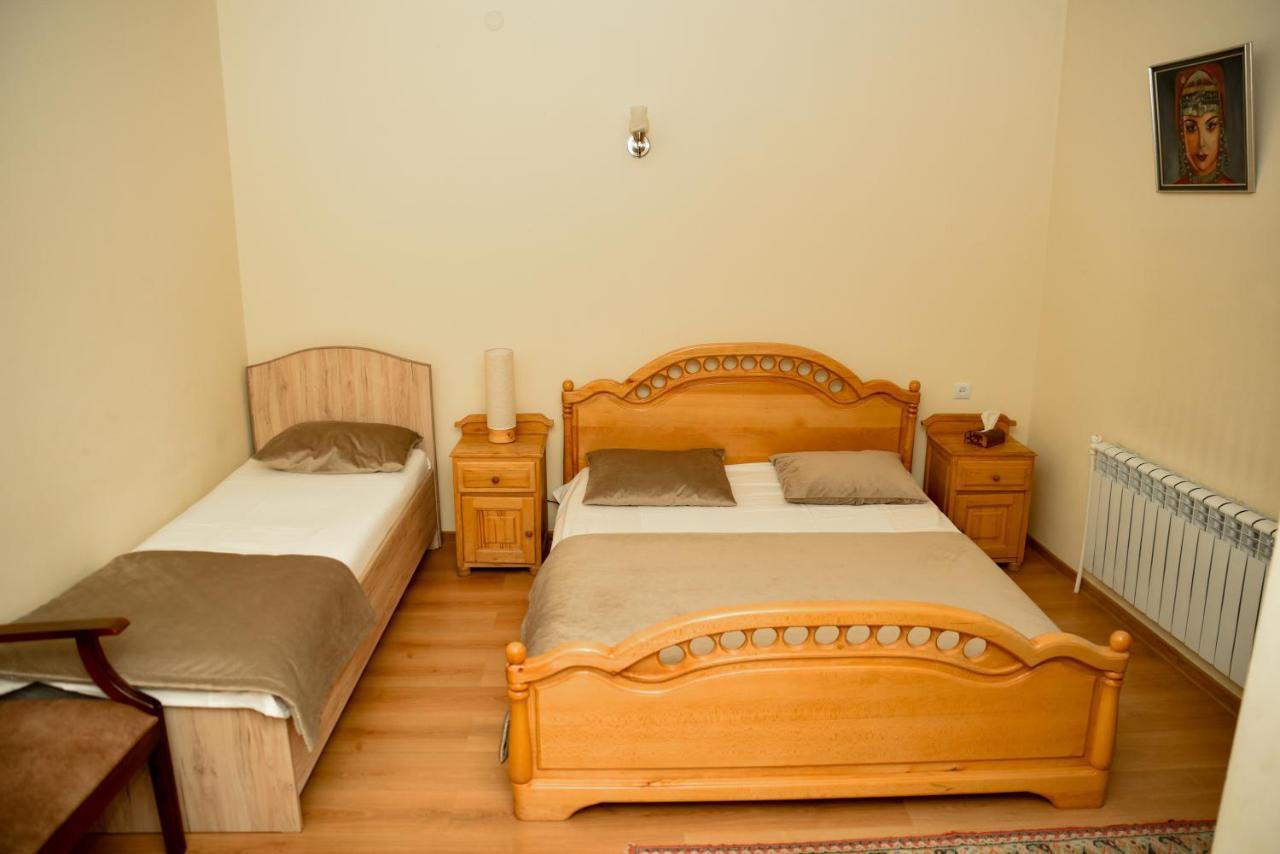 Hayi Tun Guest House Goris Dış mekan fotoğraf